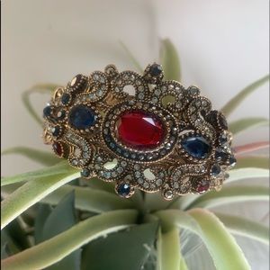 Visson Vintage Hinged Bracelet